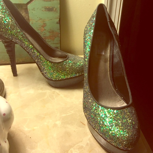 Rachel Roy gently used pumps