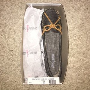 NEW!! Never worn Minnetonka canvas flats