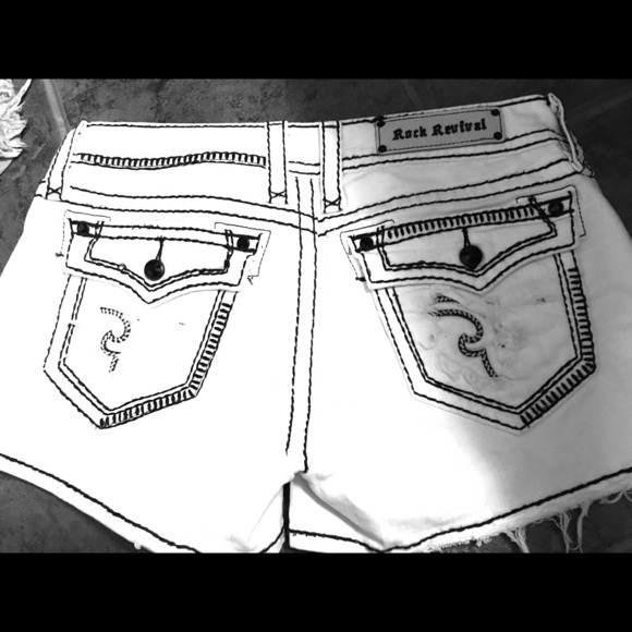 Size 30 Rock Revival Shorts