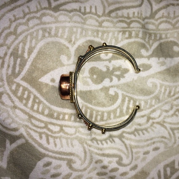 Hand crafted cuff - Picture 2 of 2