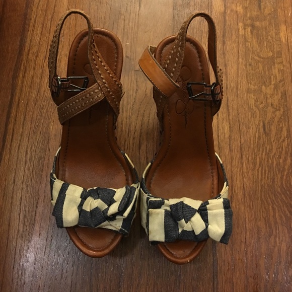 Jessica Simpson heels