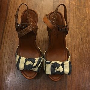 Jessica Simpson heels