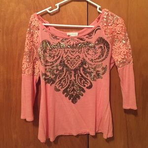 Angles and diamonds 3/4 sleeves shirt