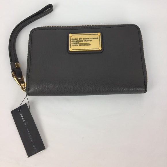 Marc by Marc Jacobs Handbags - MARC JACOBS ‘Classic Q Mildred' Wristlet Wallet