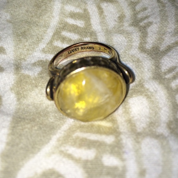 Large stone ring