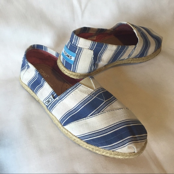 SOLD!!!- TOMS CLASSIC ALPARGATAS - Picture 2 of 4