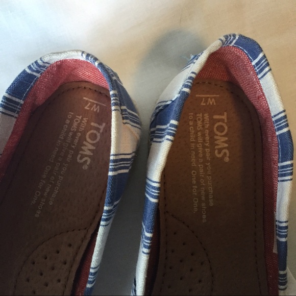 SOLD!!!- TOMS CLASSIC ALPARGATAS - Picture 4 of 4