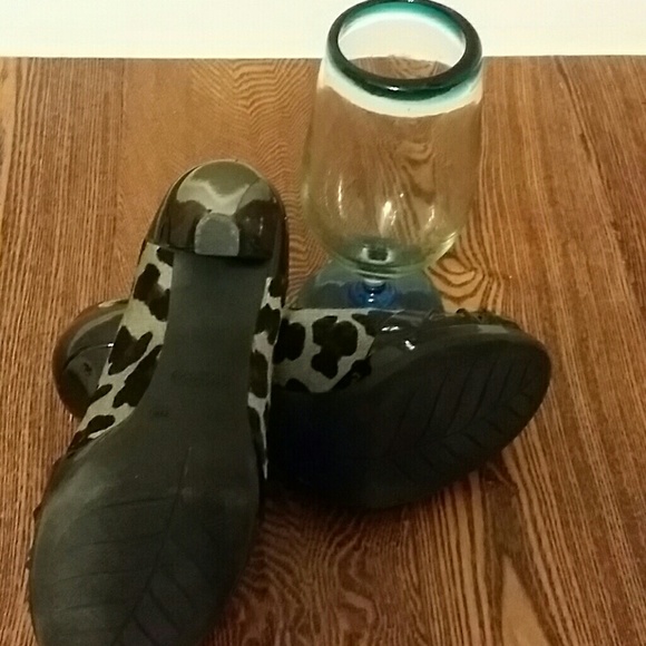 NURTURE ROSALIND LEOPARD PRINT HEELS - Picture 3 of 4