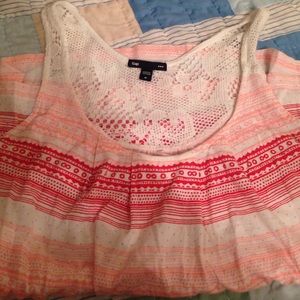 Gap sleeveless top