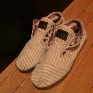 Toms