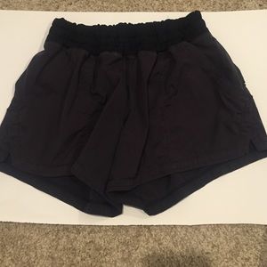 Lululemon running shorts - 4