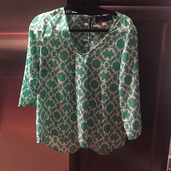 Cute blouse!