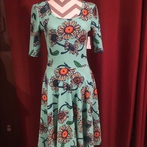 M Nicole lularoe floral print UNICORN