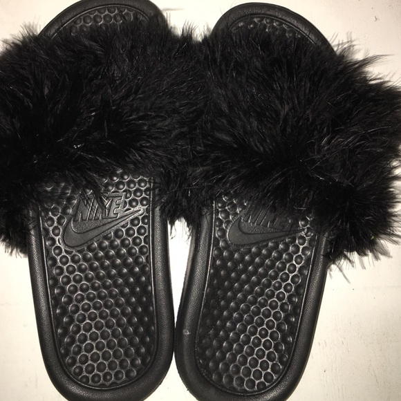 Nike Shoes - Nike slides