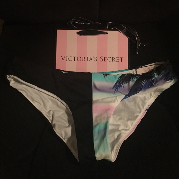 VS Colorblock Hipster Bikini Bottoms❌PRICE FIRM❌ - Picture 2 of 3