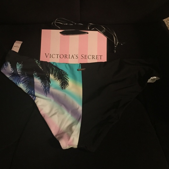 VS Colorblock Hipster Bikini Bottoms❌PRICE FIRM❌ - Picture 3 of 3