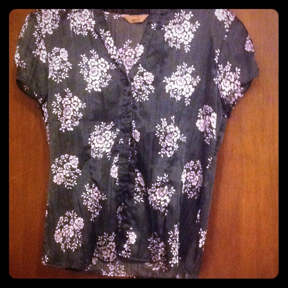 Younkers/Bon Ton/Saks & Company stores shirt