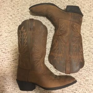 Ariat cowboy boots