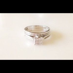Engagement/Wedding Ring Set