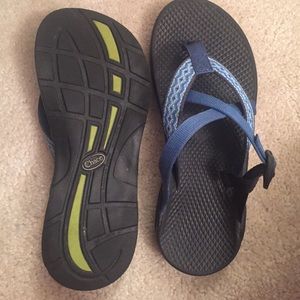 Women's Size 7 Chacos