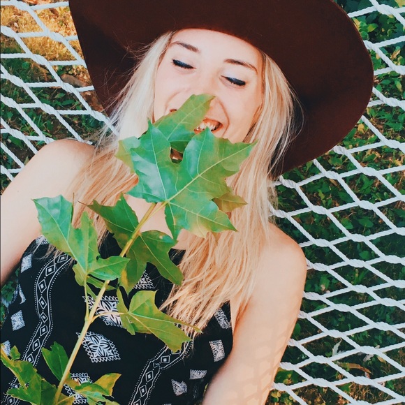 Meet your Posher, Jenn