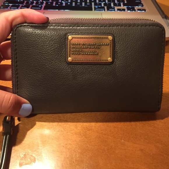 Marc Jacobs wallet