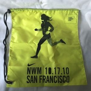 2010 Nike Women's Marathon Bag