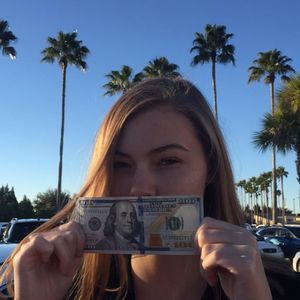 Meet your Posher, Mackenzie