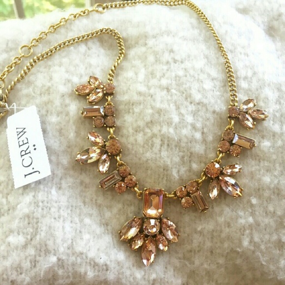 J. Crew Jewelry - J. CREW Peach Flower Necklace J. Crew Jewelry - J. CREW Peach Flower Necklace