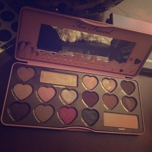 Too faced chocolate Bon Bon palette