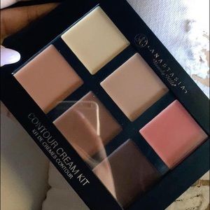 ABH cream contour kit