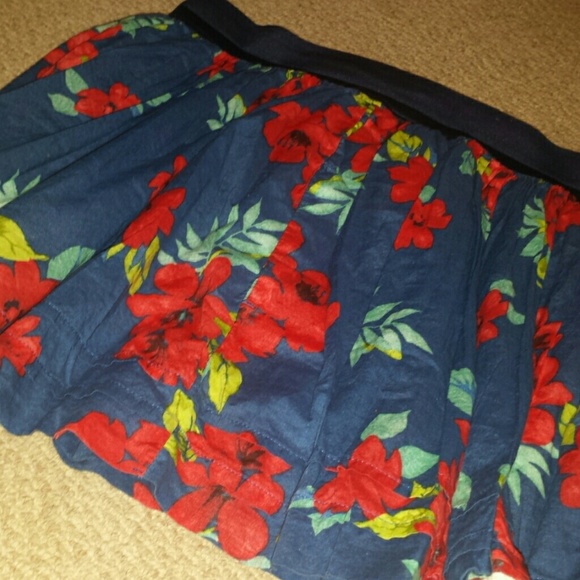 Hollister skirt