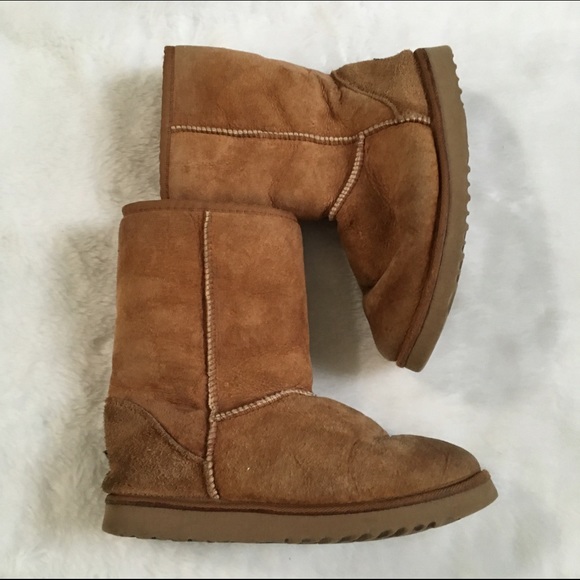 UGG Shoes - Ugg original classic short tan boot sz 7