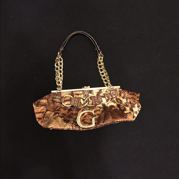 86 guess handbags bogo guess animal print purse 86 guess handbags bogo guess animal print purse