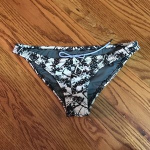 Jolyn Europe bottoms