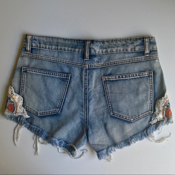 Others Follow Tapestry Cut Off Denim Shorts - Picture 2 of 5