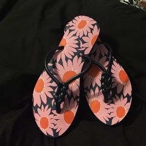 Vera Bradley flip flops