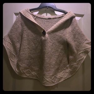 Adorable Free People hooded sweater cape