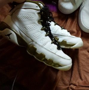 Jordan 9s