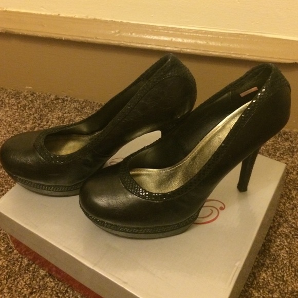Baby phat pumps