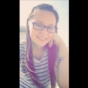 Meet your Posher, Brooke