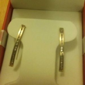10k earings set from Macy's with box