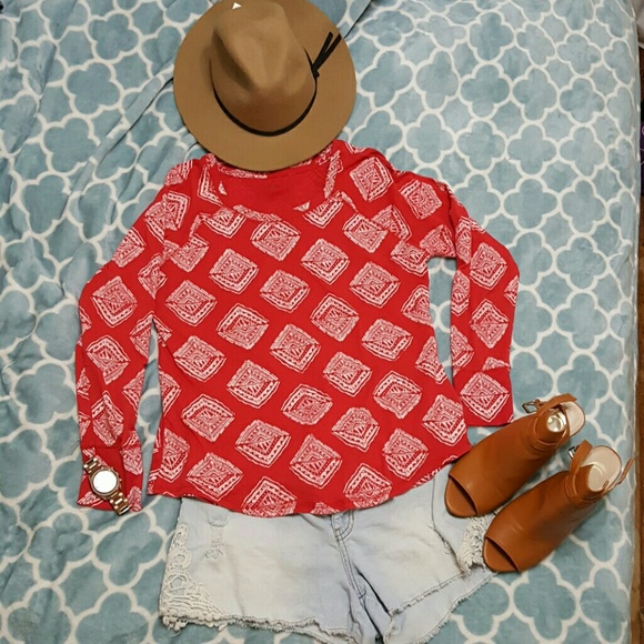 Patterned red top