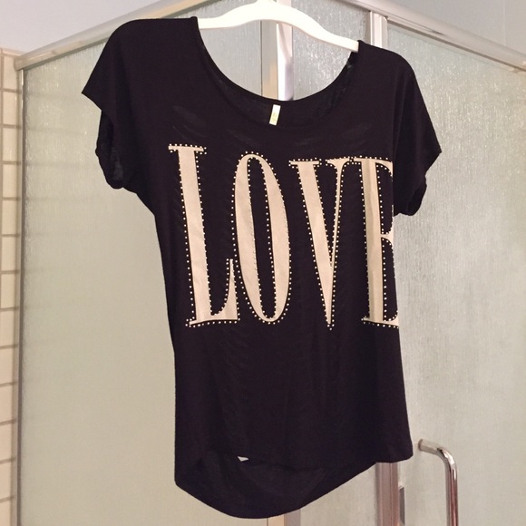 💣Black💣 Love Top - Picture 1 of 3