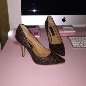 Steven by Steve Madden Indigoo Almond Toe Pumps