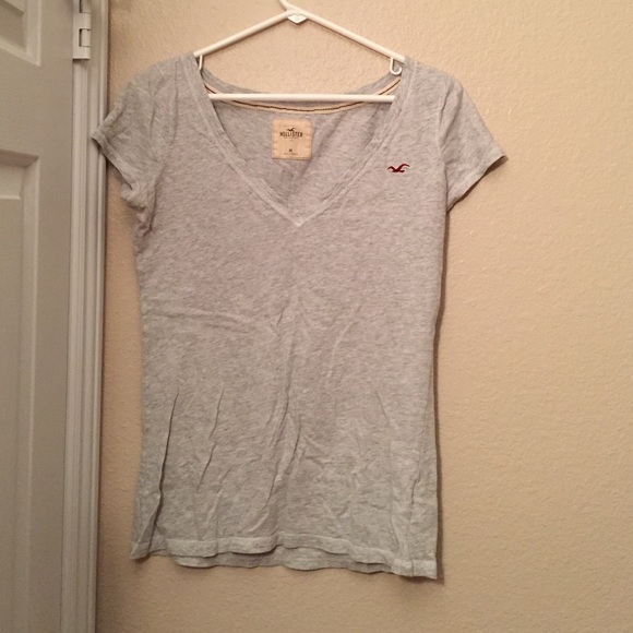 Gray Hollister V-Neck - Picture 1 of 2