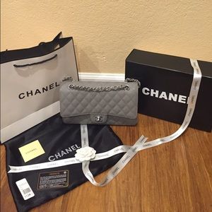 Chanel medium flap bag Chanel medium flap bag