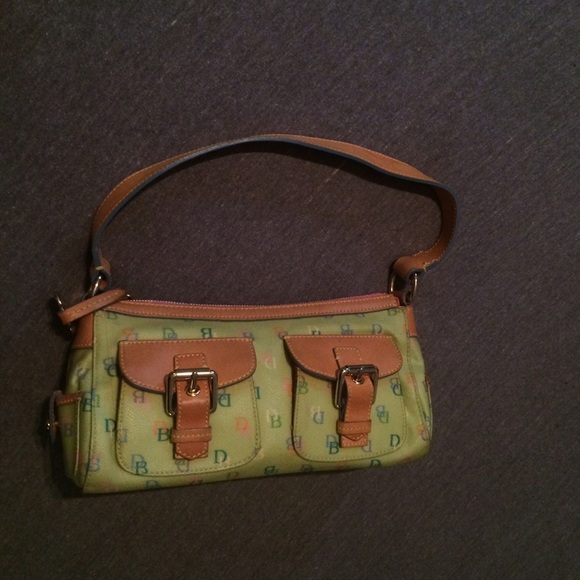 Retired dooney and bourke purses Clearance