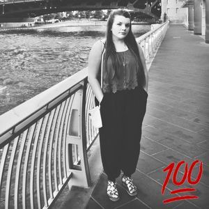 Meet your Posher, Elisa