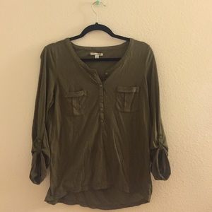 American eagle army green tee.